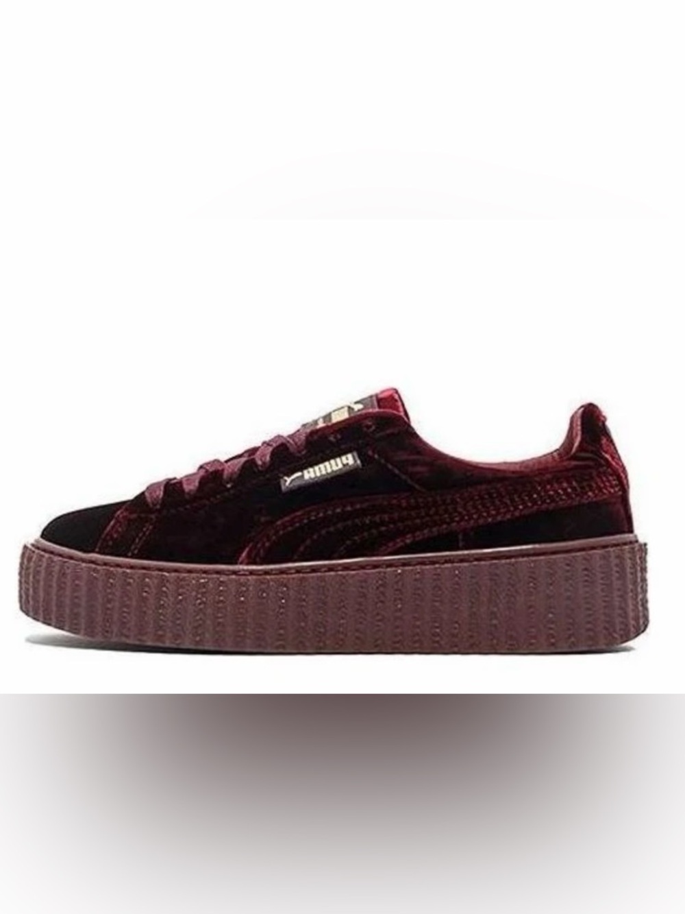 CREEPER VELVET RIHANNA FENTY PUMA SNEAKETS. SIZE 8 wn’s